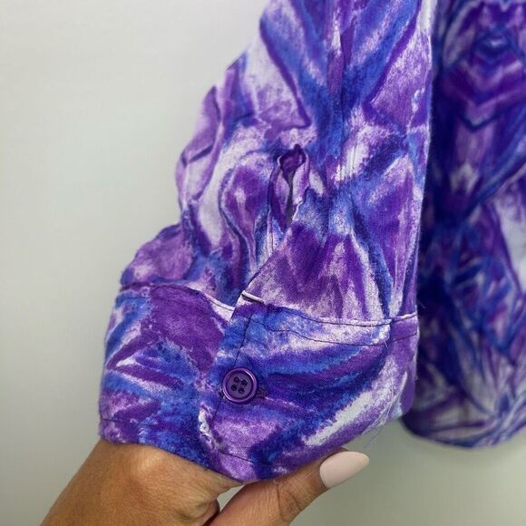 Basic Editions Purple Button Front Women’s 2X Geometric Print Lightweight Top - Picture 4 of 11